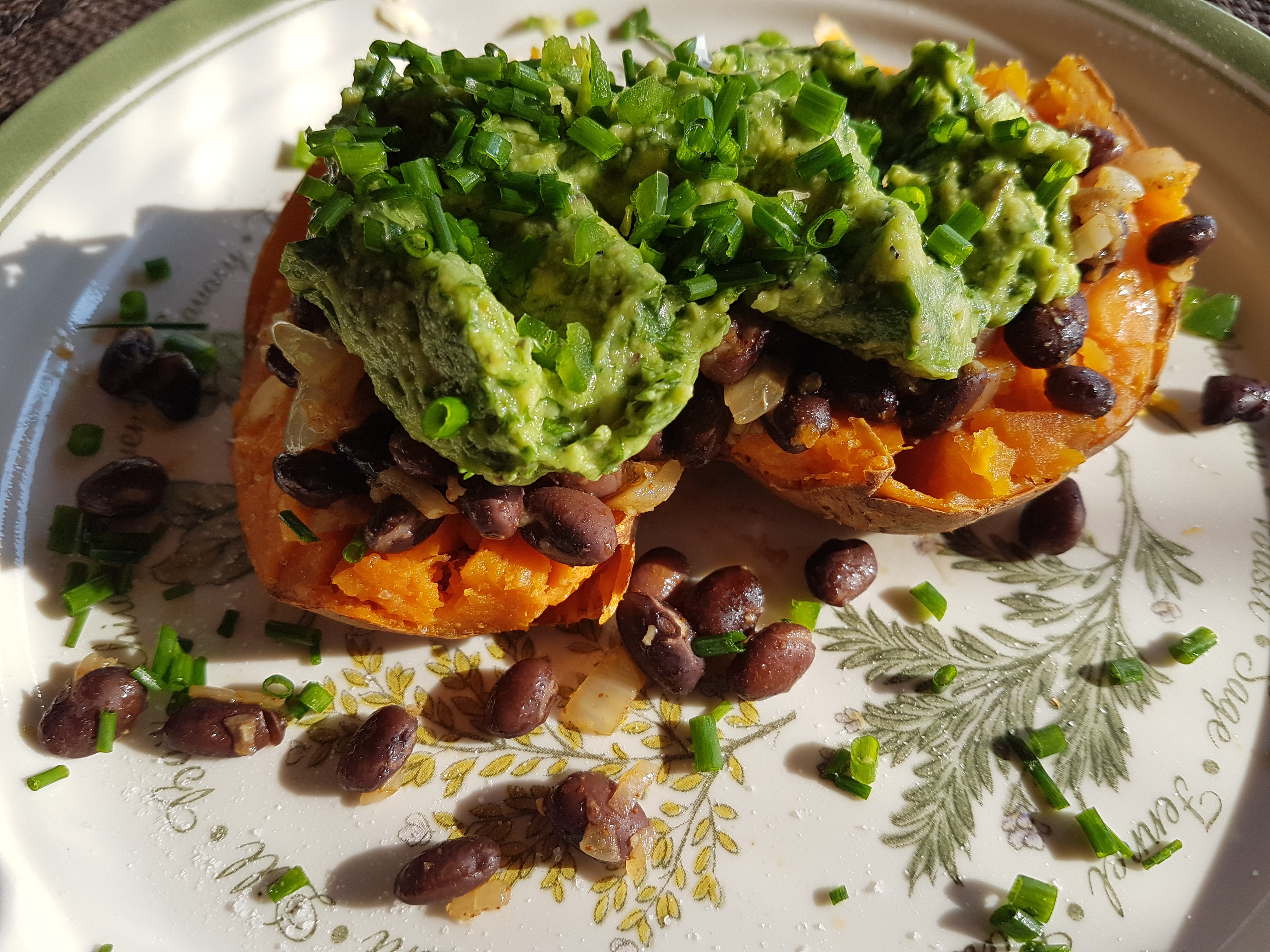 vegetarian, sweet potatoes, dinner, avocado, black beans